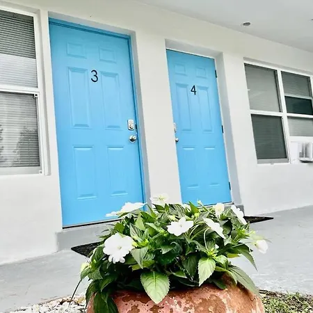 Cozy Boutique Studio By The Beach-3